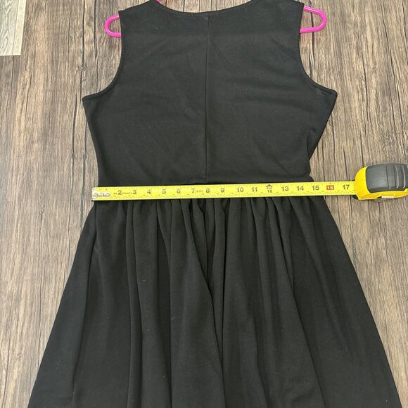 H&M Black Dress Size Medium. Mesh V Detail On The Front. - Picture 16 of 16